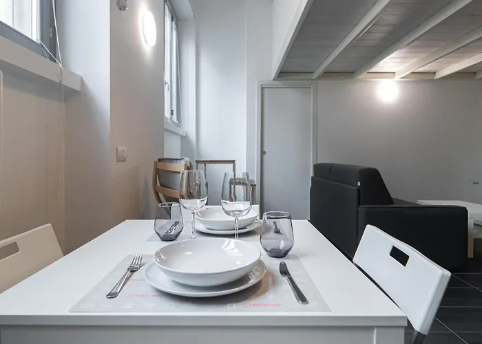 Carcano 27 Apartament Mediolan