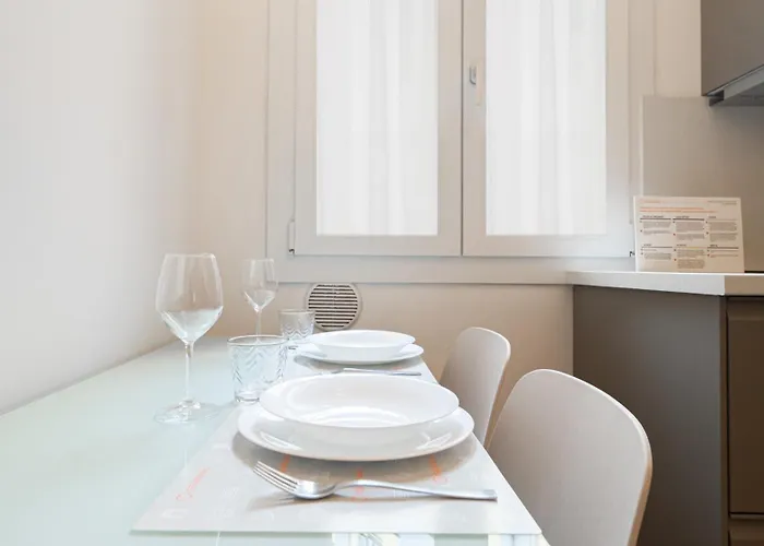 Italianway Easy - Frisi 8 B * Milano