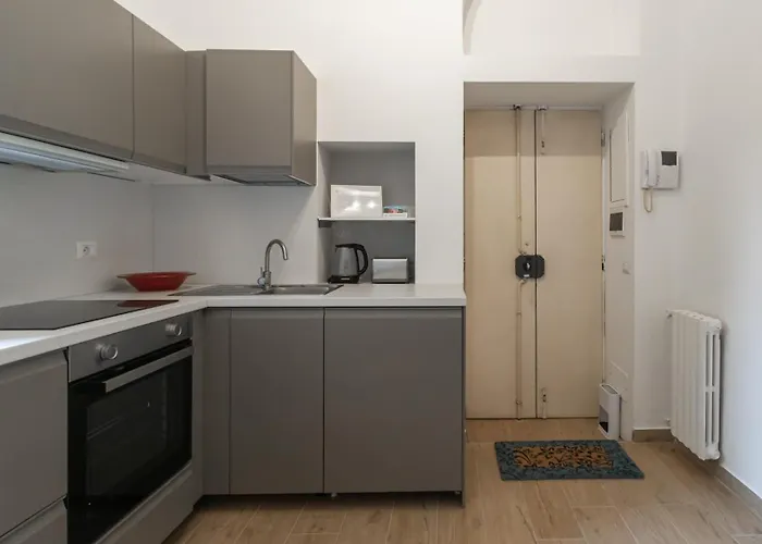 Italianway Easy - Frisi 8 B Milano