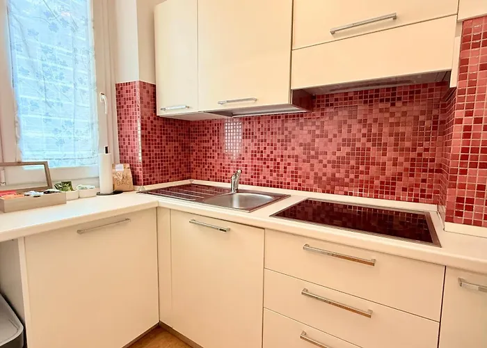Appartamento Urban Harmony - Near Duomo Metro M4 Milano