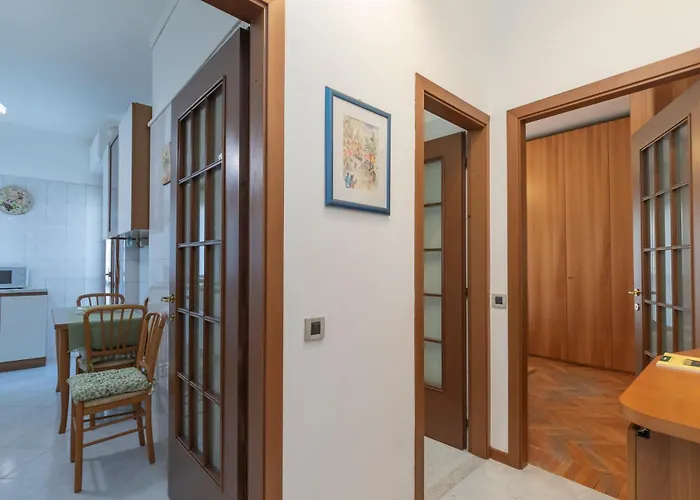 De Angeli San Siro Large Two-room Daire *