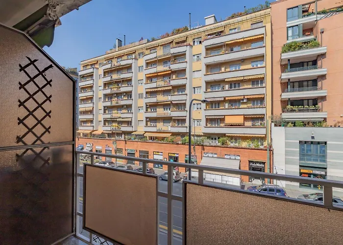 Daire De Angeli San Siro Large Two-room *