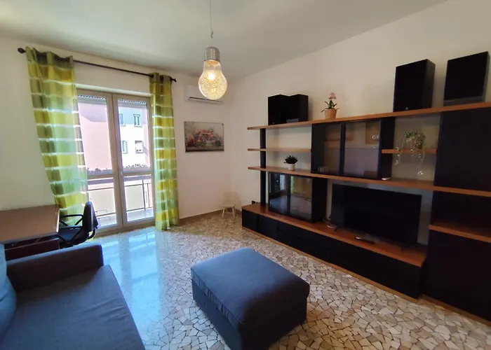 Urban Retreat, Eleganza E Comfort A Lejlighed