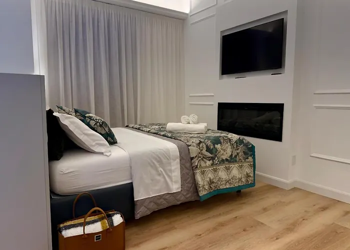 Casa Estia - Mico, Fiera Milano, Citylife, San Siro, Metro 2 Min - Refined Historic *