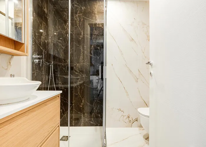 Certosa District - Modern Flat & Free Box Parking Apartment