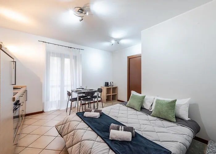 Navigli Darsena - In Center - Ac Apartmán Milán