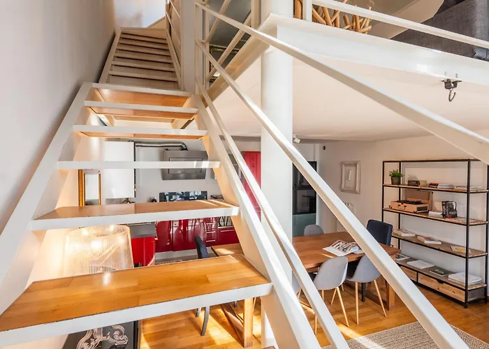 Loft Design On 3 Levels Near The Polytechnic Apartamento *