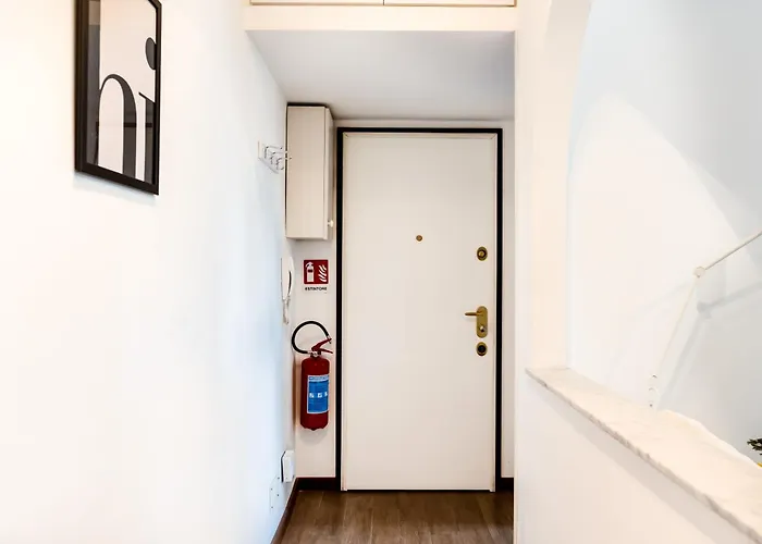 Al 7 Cielo Certosa District