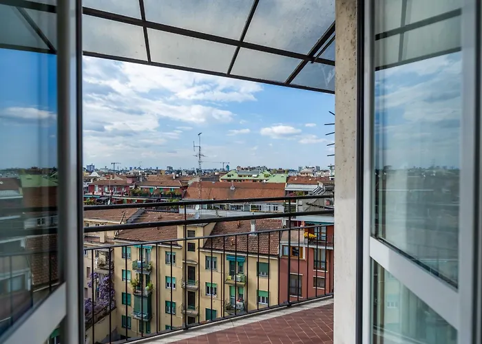 Al 7 Cielo Certosa District *