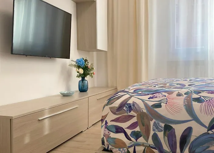 Lady Indigo 2 San Siro * Milán