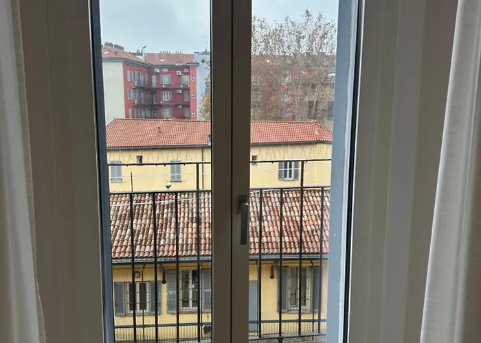 Paoli * Milan