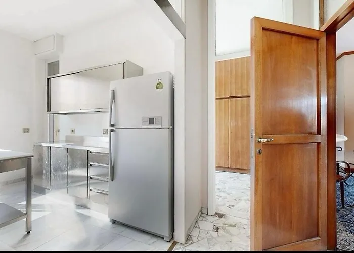 10 Minuti Dal Duomo - Elegante Domus Милан