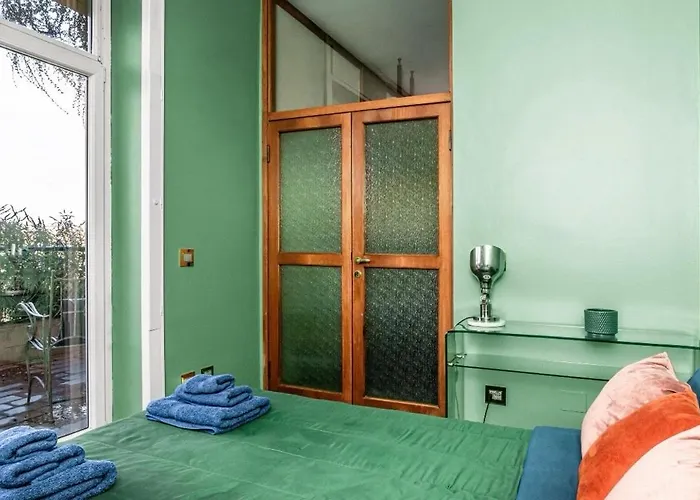10 Minuti Dal Duomo - Elegante Domus Apartament
