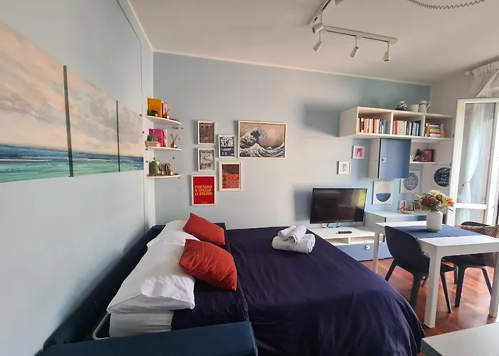 Апартаменты Blue Retreat Modern Near M4