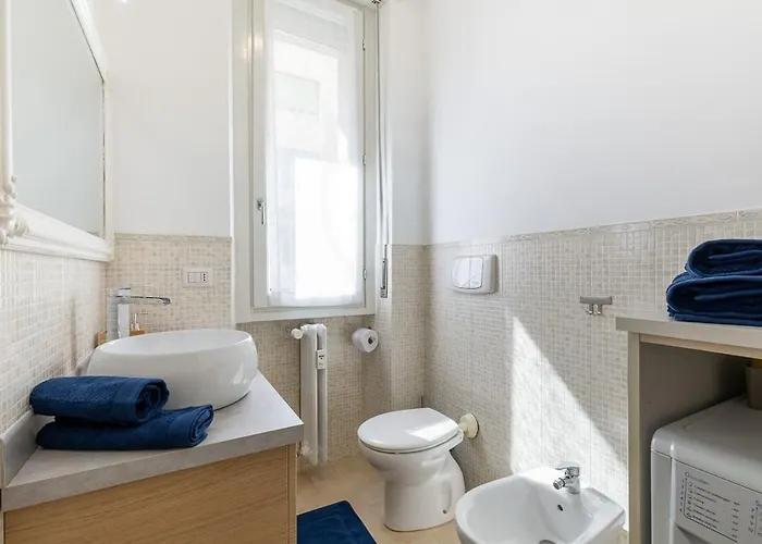 Asclepio - Fiera Milano-duomo- San Siro アパート *