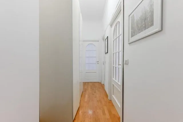 Con Due Stanze In Via Lattanzio