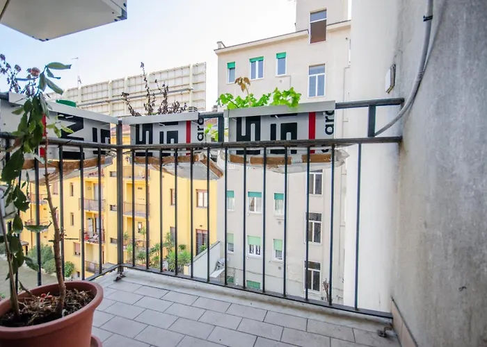 Apartment Lugano 2 S&s Home, Moderna E Tranquilla, Vicino Al Centro Di Milano, Con Parcheggio Gratuito Esterno *