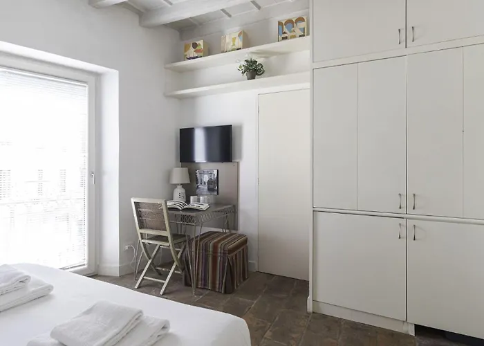 Апартаменты Navigli Canal View