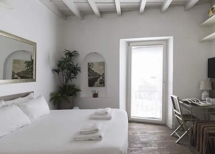 Navigli Canal View Апартаменты *