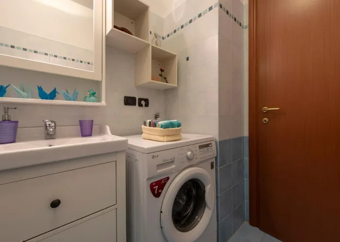 North - Beautiful Flat With Terrace * ميلان