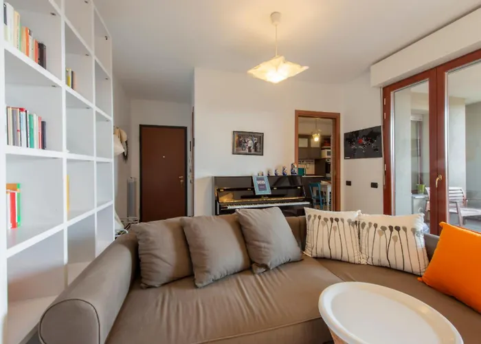 North - Beautiful Flat With Terrace * ميلان