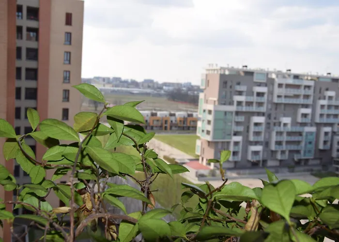 North - Beautiful Flat With Terrace ميلان