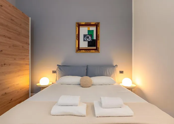 Elegant And Stylish Design In Brera Near The Metro Apartmán
