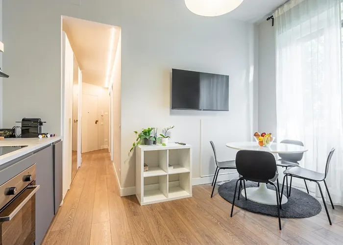 Lovely - 10min Duomo-centrale Fs 아파트