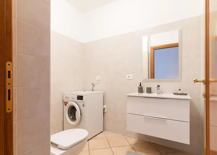 Guesthost - Spacious 600 Mt To Metro M3 Comasina Milano