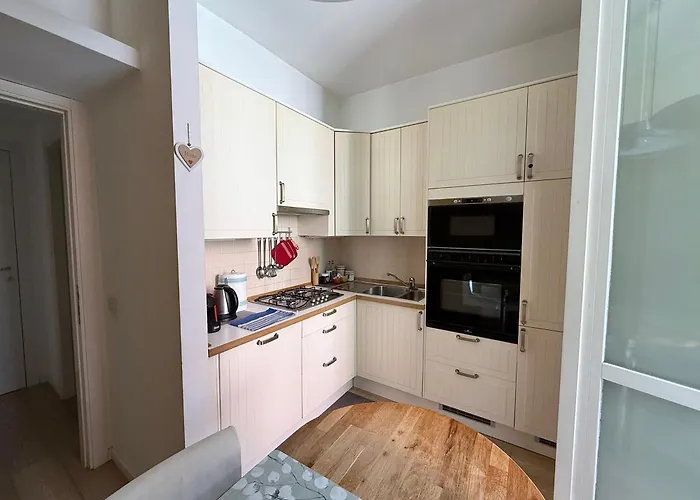 Gioire - Duomo 4 Metro Stops - Near Olympic Village