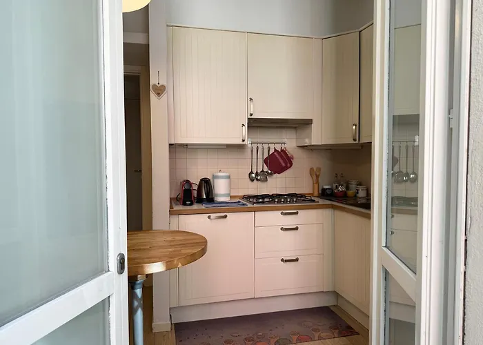 Gioire - Duomo 4 Metro Stops - Near Olympic Village