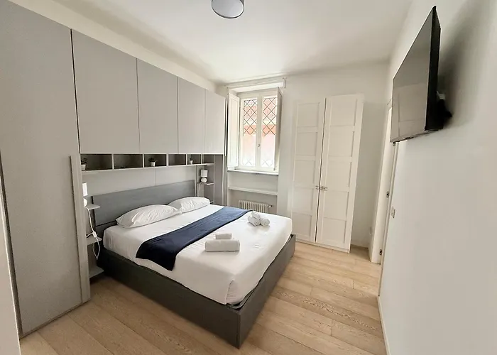 Gioire - Duomo 4 Metro Stops - Near Olympic Village Апартаменты *