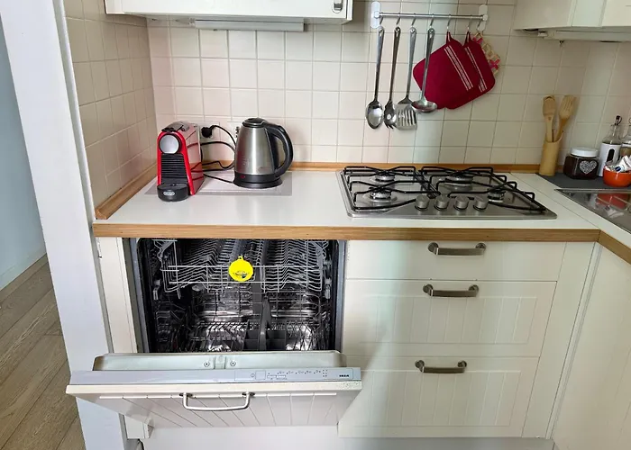 Апартаменты Gioire - Duomo 4 Metro Stops - Near Olympic Village