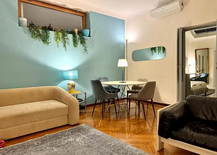 Central, Quiet&strategic *