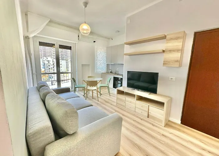 Metro S&m Home, Moderno E Confortevole Con Metro M3 Sotto Casa * Milano