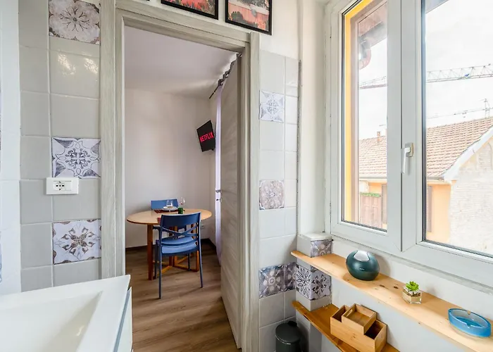 235 - Viale Monza By Innstay