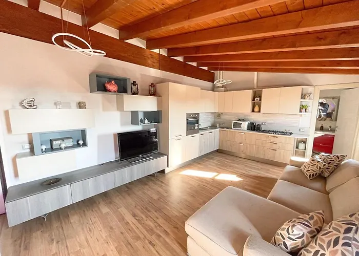 The Urban Nest 2, Spacious, Wifi And Near The Red Metro Milão