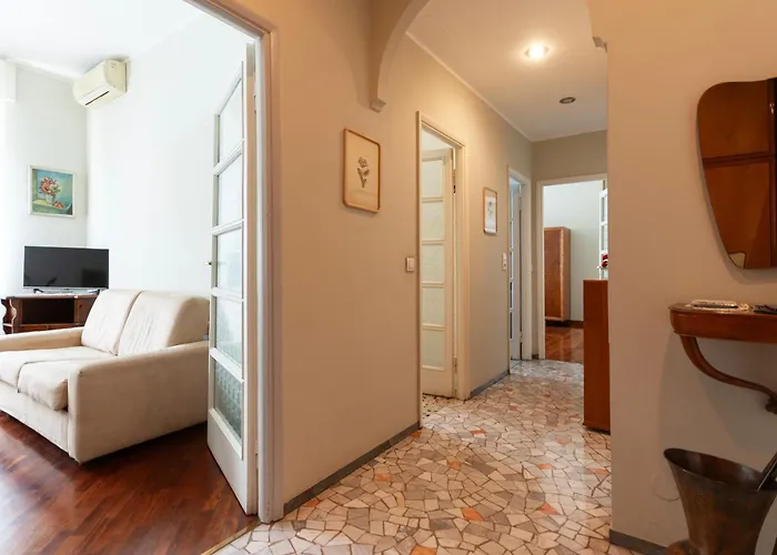 Youhosty - Juvara 11 * Milano