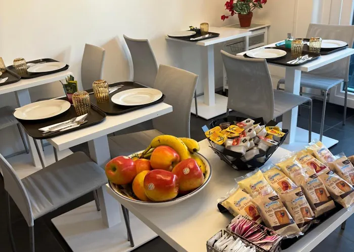 Enjoy Garden - Flavio Baracchini 9 - בית הארחה מילאנו