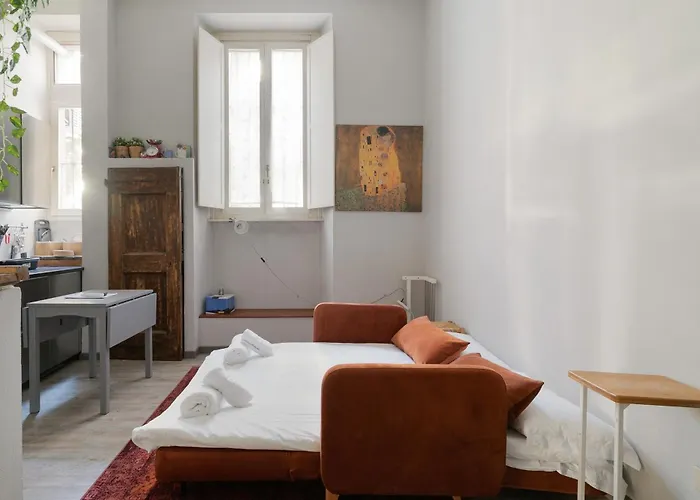 Isola - Ugo Bassi - Ampio Bilocale Moderno ميلان