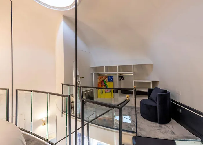 Stunning Cupola Apt-steps From San Babila & Duomo * Milano