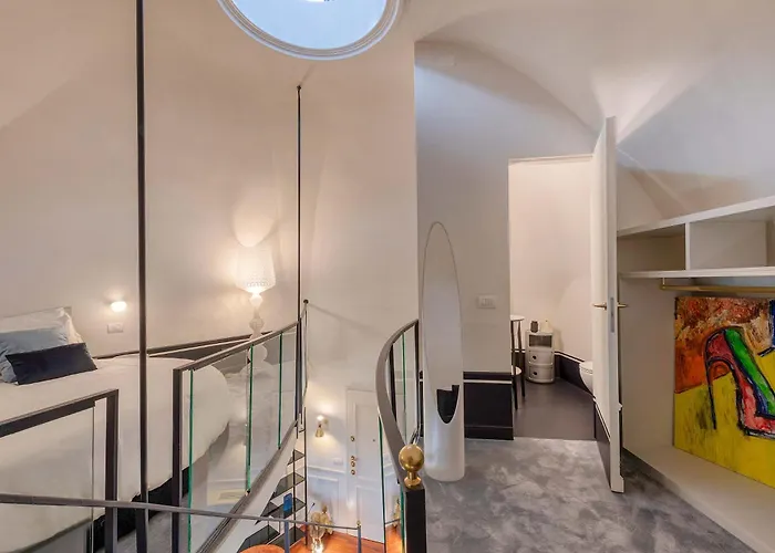 Stunning Cupola Apt-steps From San Babila & Duomo