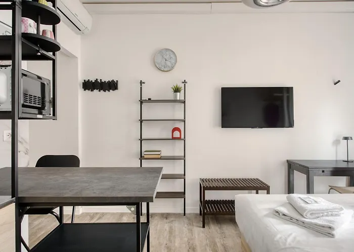 아파트 Joivy Stylish Double Near Metro Station 밀라노