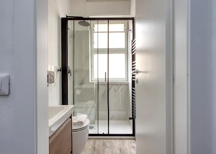 Joivy Stylish Double Near Metro Station شقة ميلان