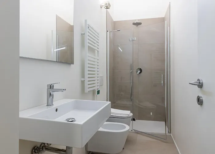 Brera - Grand With Hammam Apartment *