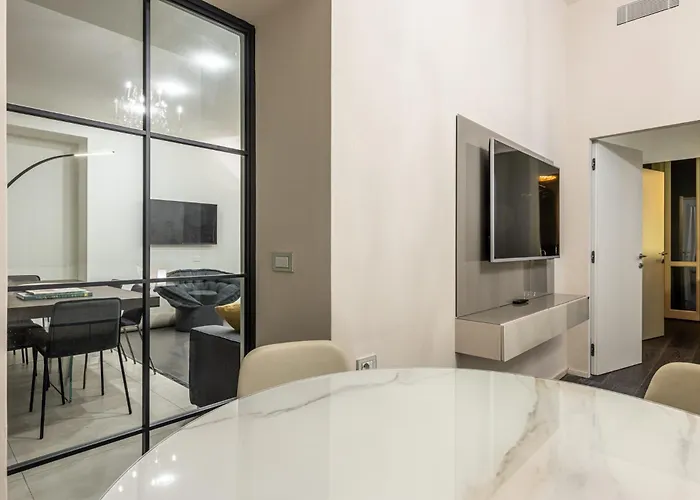 Brera - Grand With Hammam Apartment