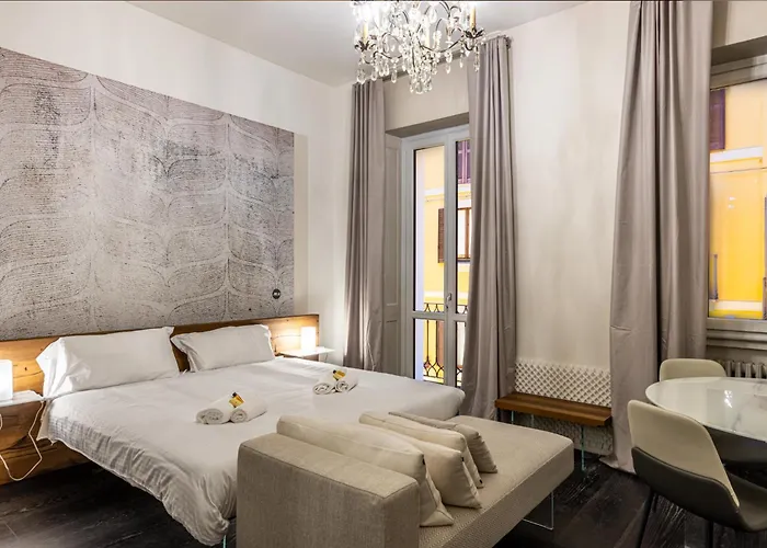 Brera - Grand With Hammam Apartment
