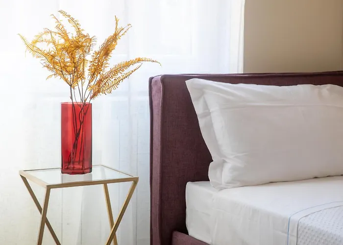 Lauria In * Милан