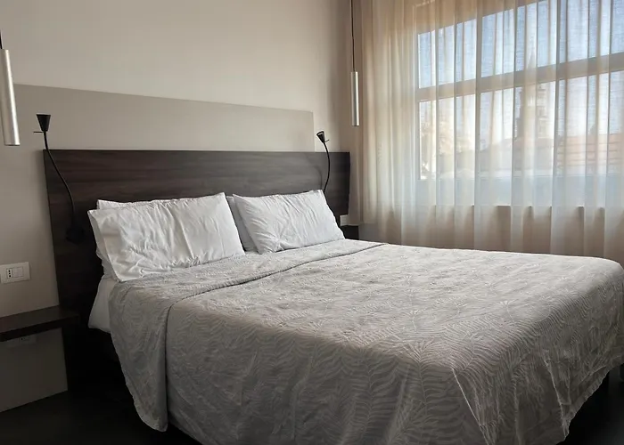 Enjoy Garden - Flavio Baracchini 9 - בית הארחה 3*