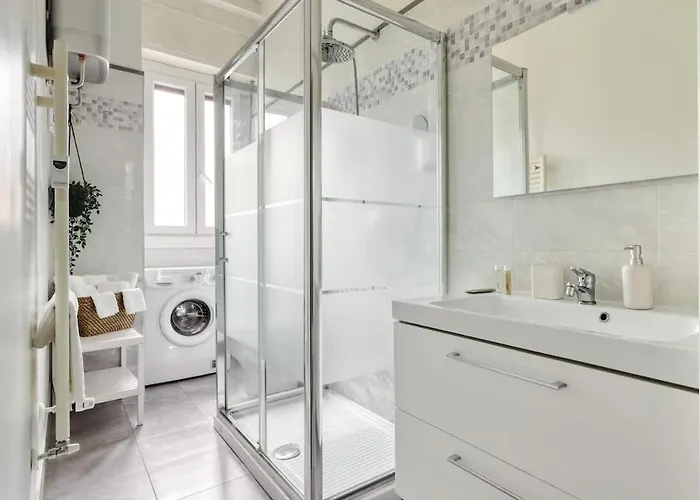 Appartement Oasis - Subway 50 Meters Just 5 Minutes From Duomo Milaan